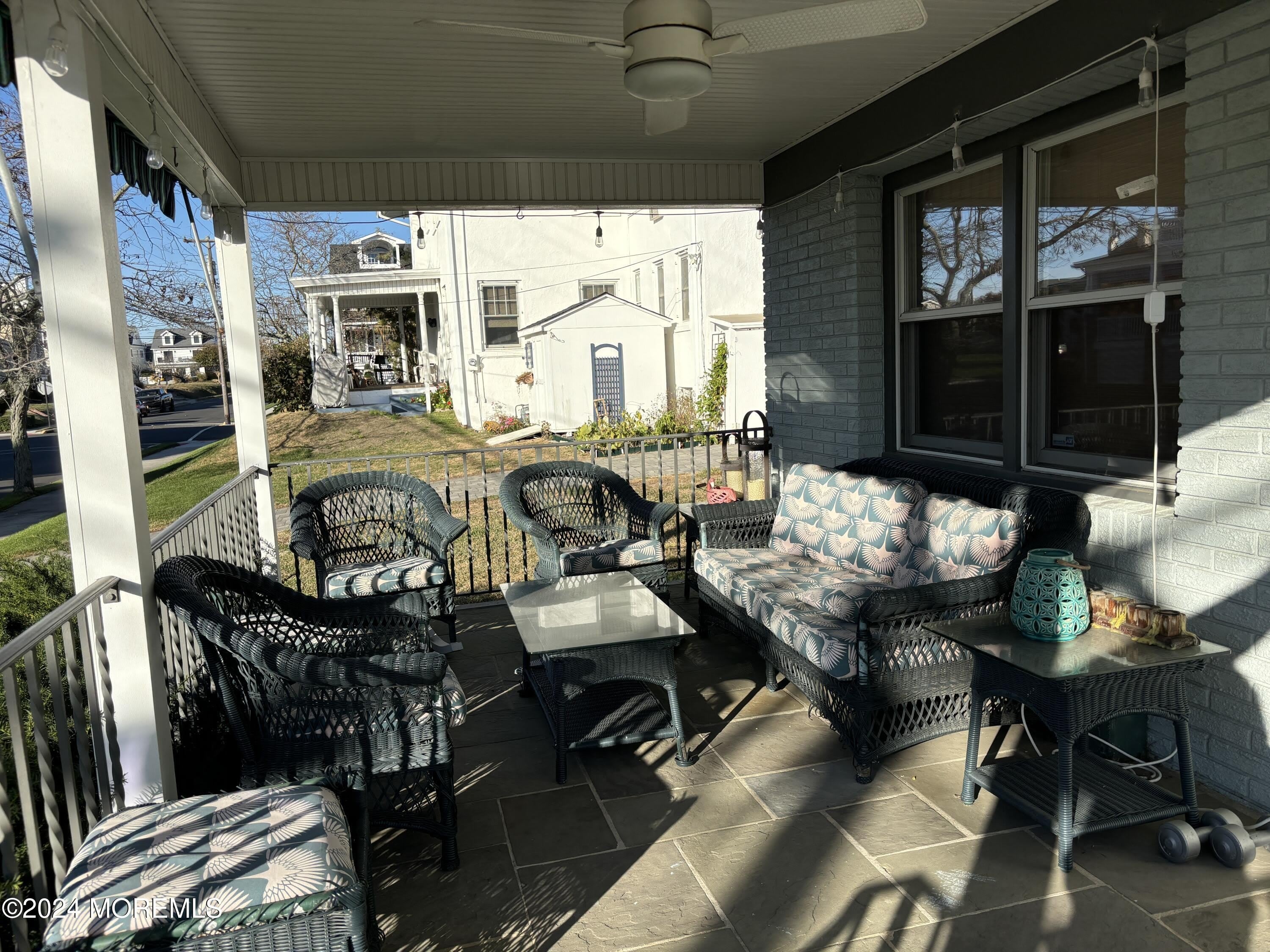 206 Beach Avenue – photo 2