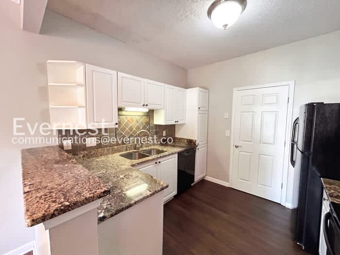 205 Spring Heights Lane – photo 3