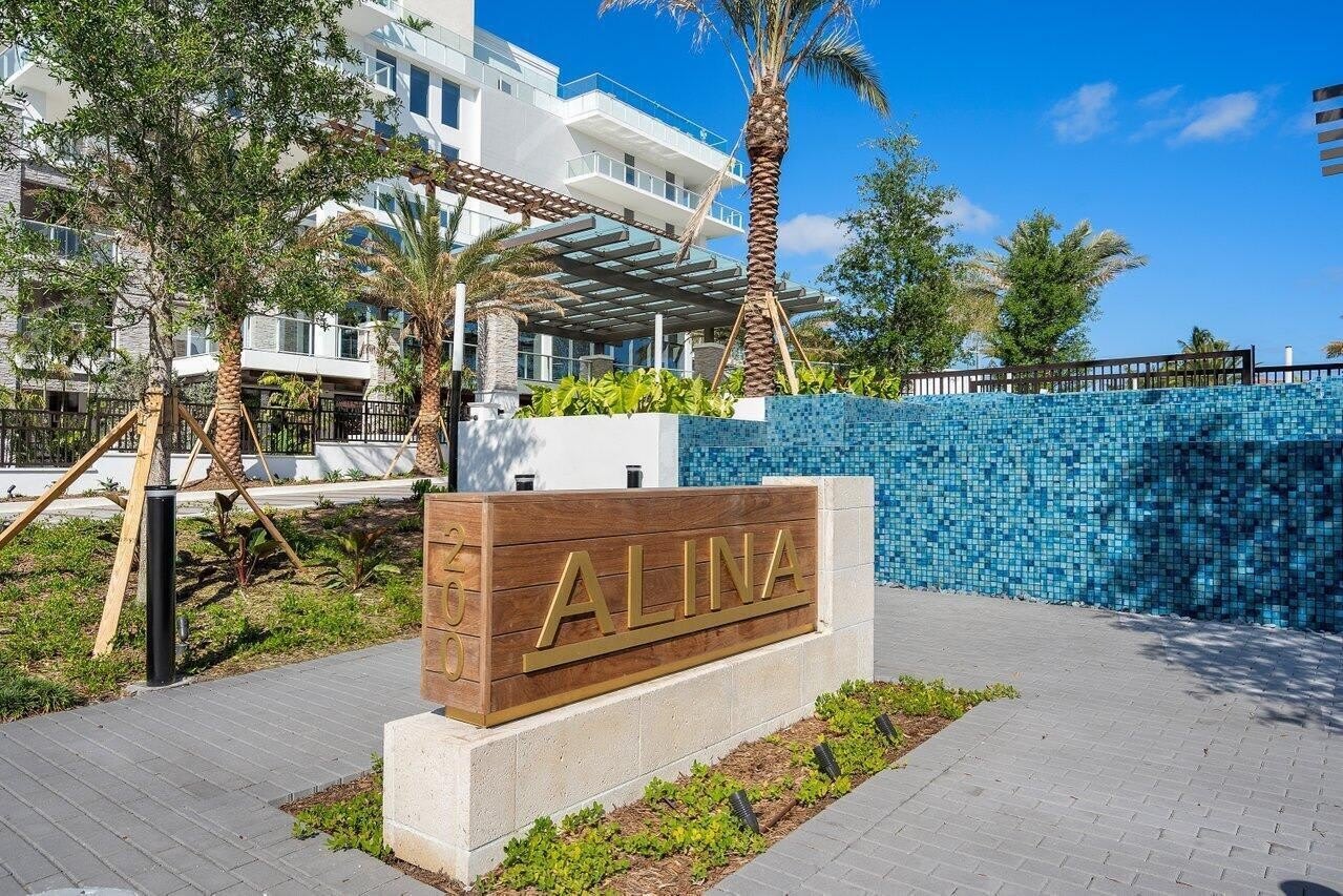 200 SE Mizner Boulevard – photo 1