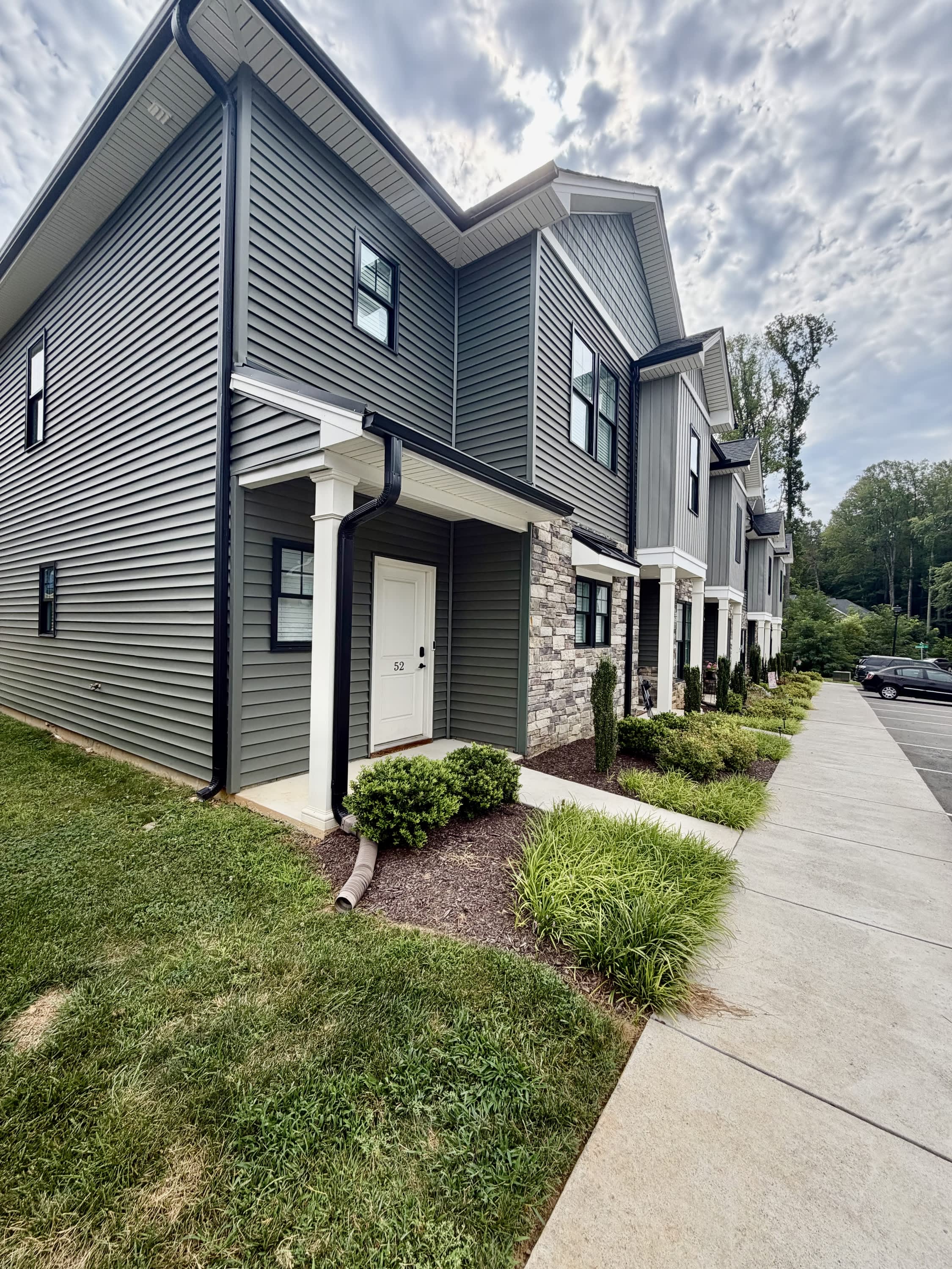 52 Cuddington Lane – photo 2