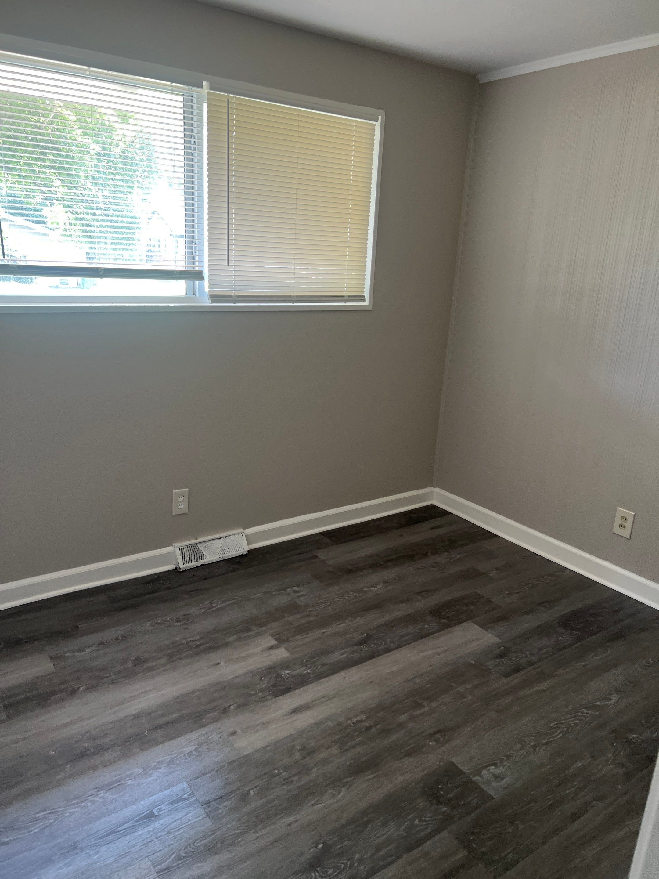 9737 Wendell Dr – photo 4