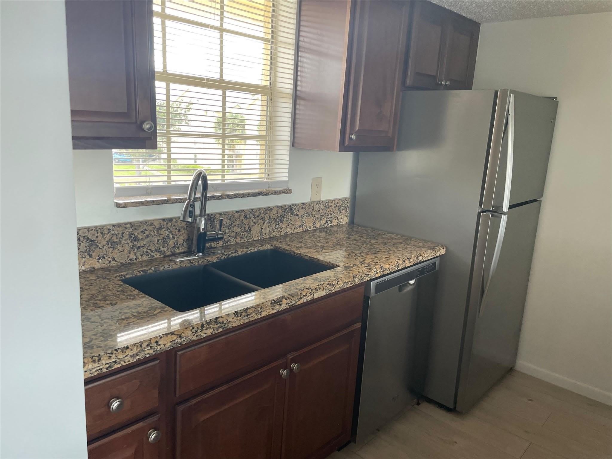 6324 LA COSTA Drive – photo 5