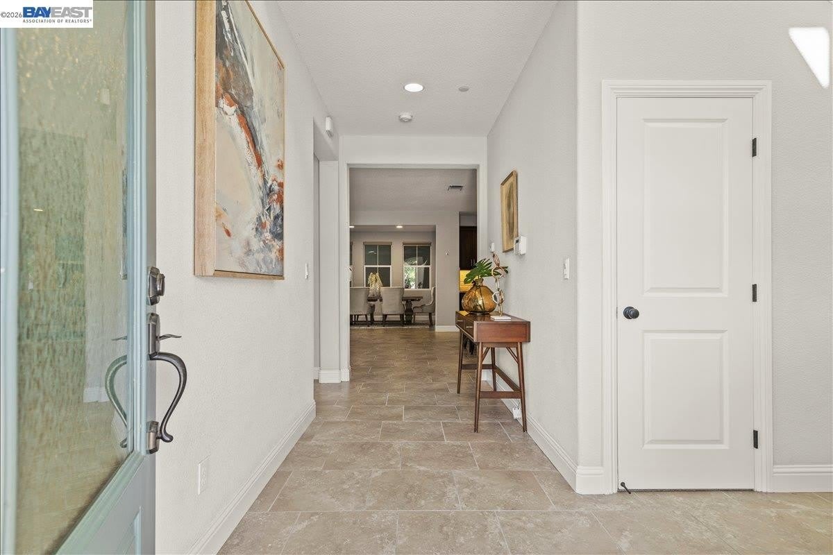1185 S Olson Ave – photo 3