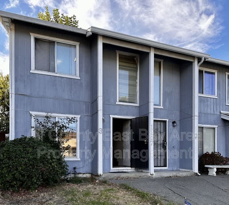 1117 N. Lincoln St – photo 2