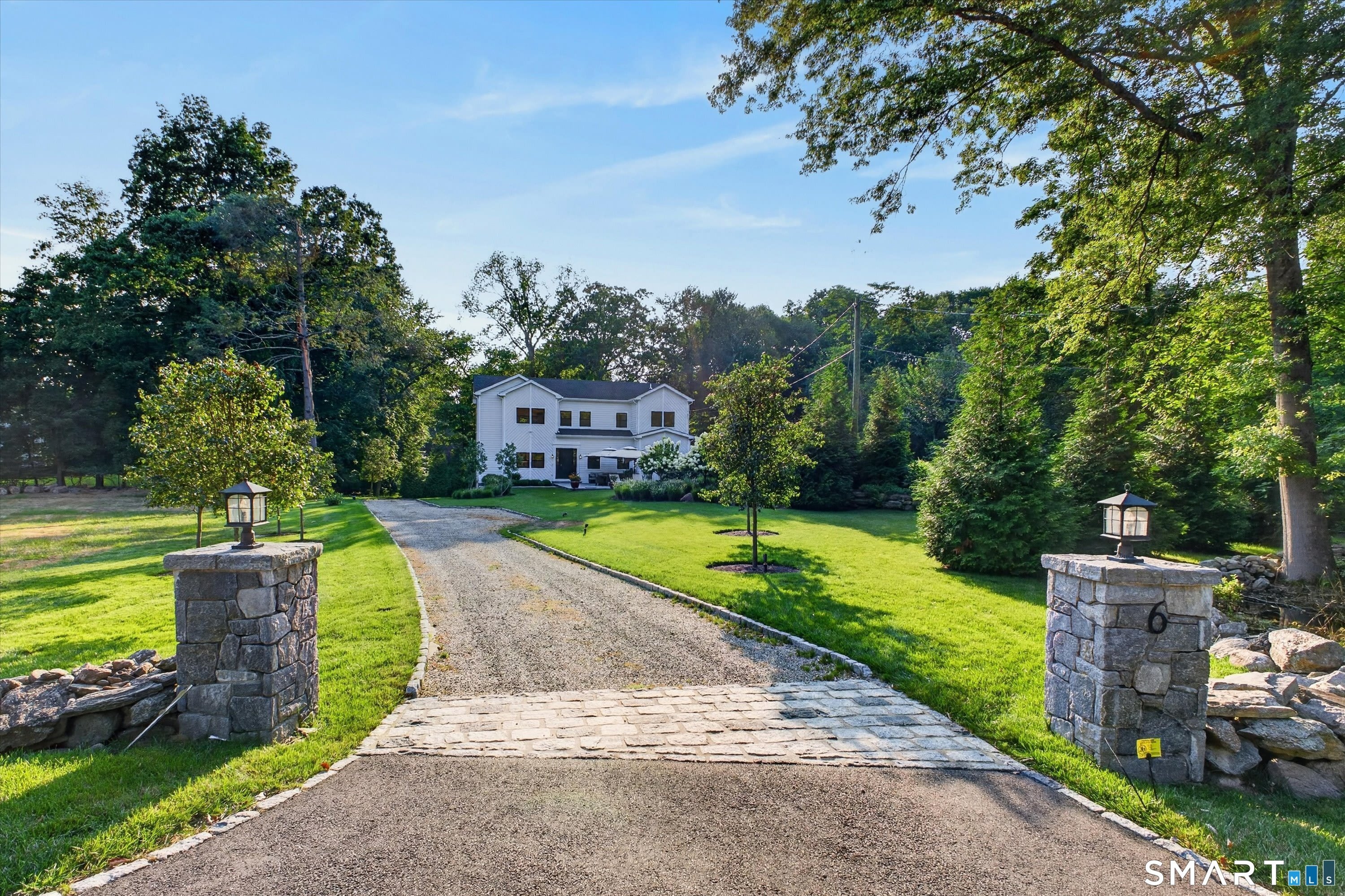 6 Abbotts Lane – photo 2