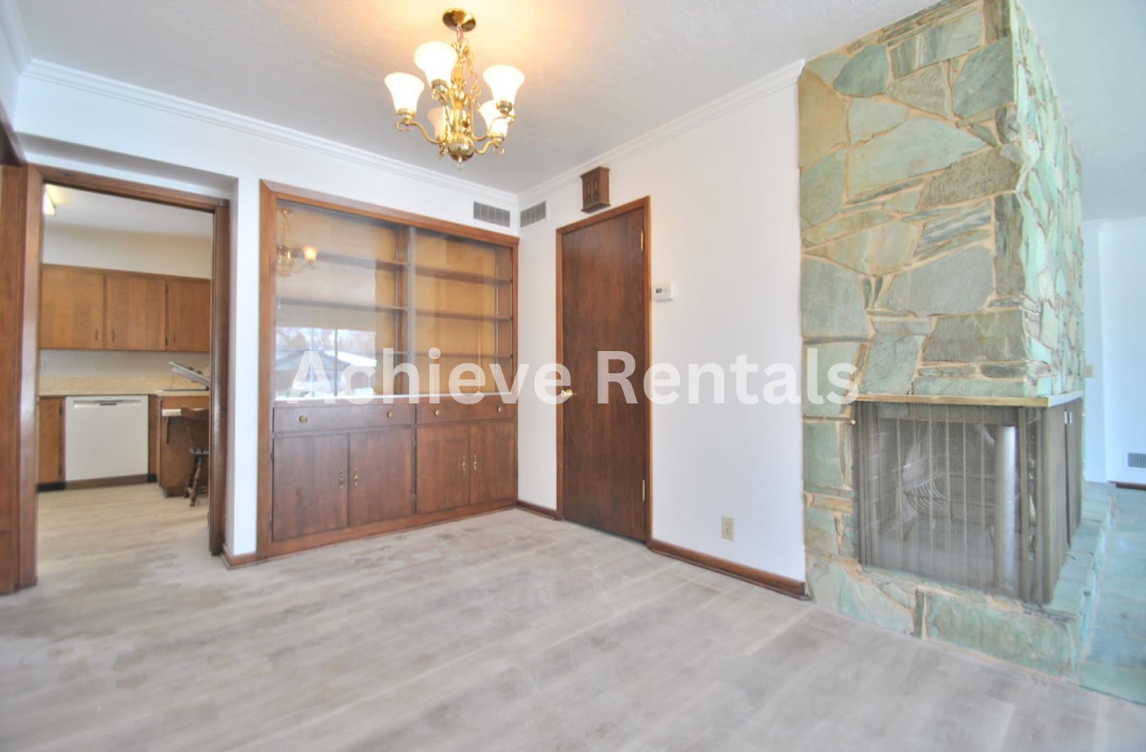 Adventure Meets Convenience in This Logan Home – photo 4