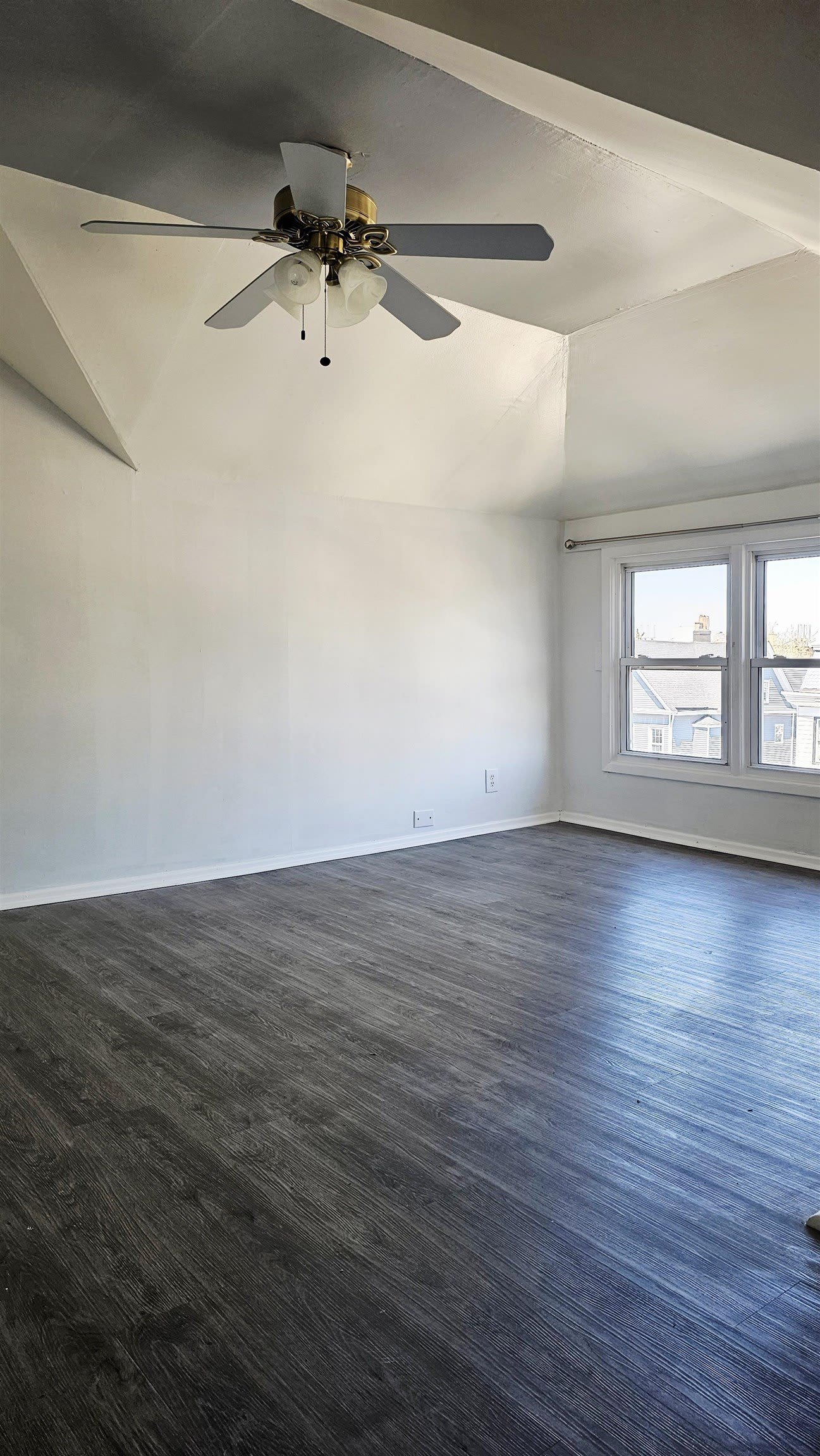 86 W 34TH ST – photo 3