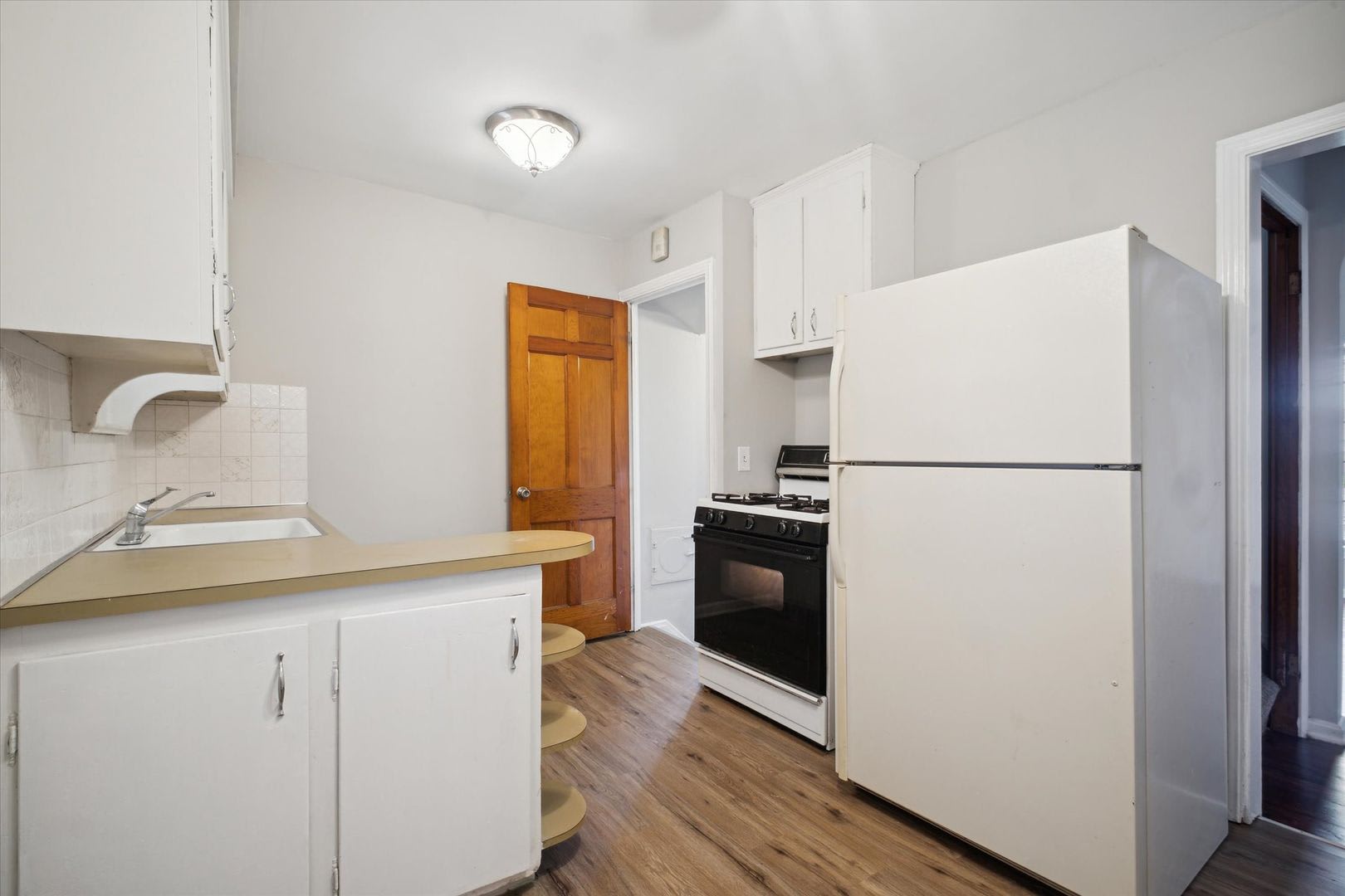14416 Krems Ave – photo 4