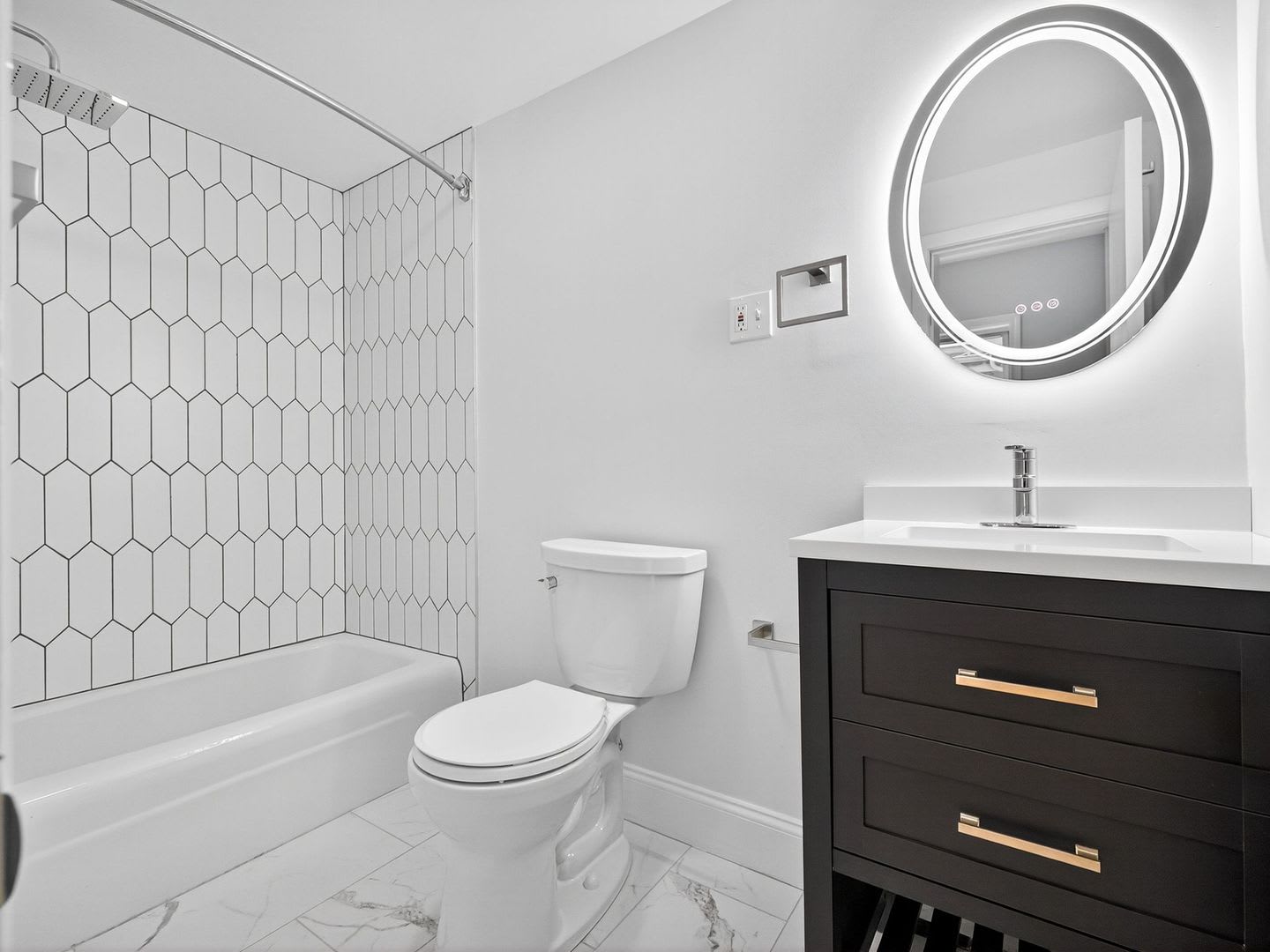studio unit with washer/dryer – photo 4