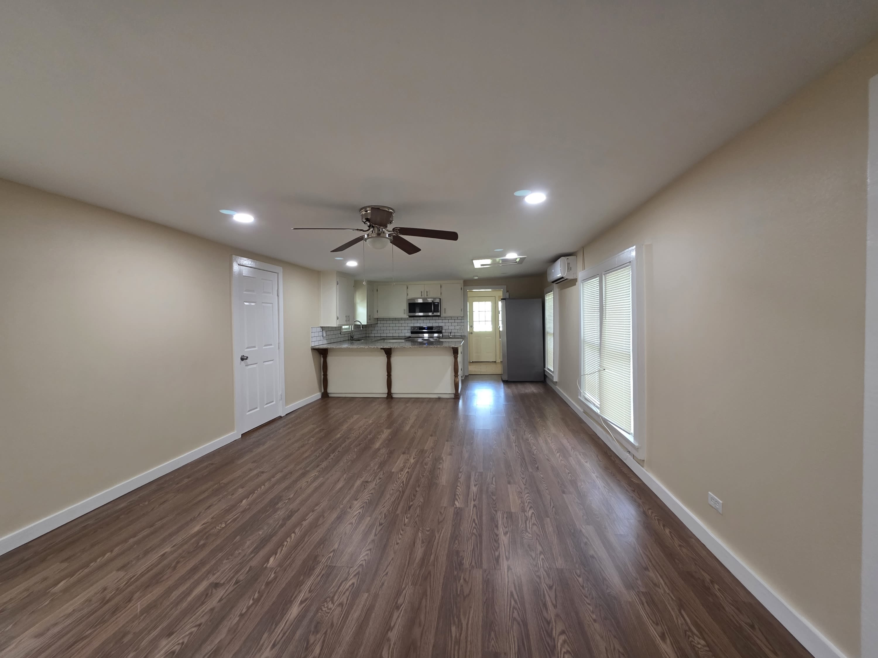 1116 East Cameron Avenue – photo 5