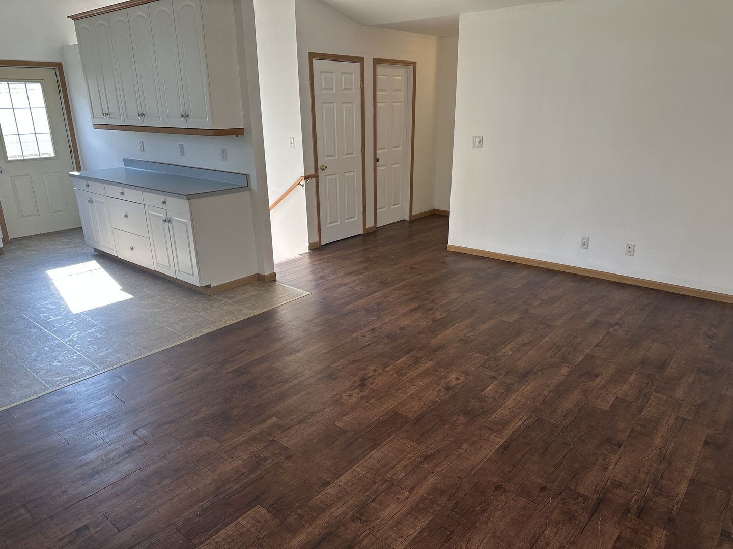 MOVE-IN SPECIAL! $500 OFF FIRST MONTH'S RENT! Large 4-Bedroom, 3-Bathroom House – photo 5