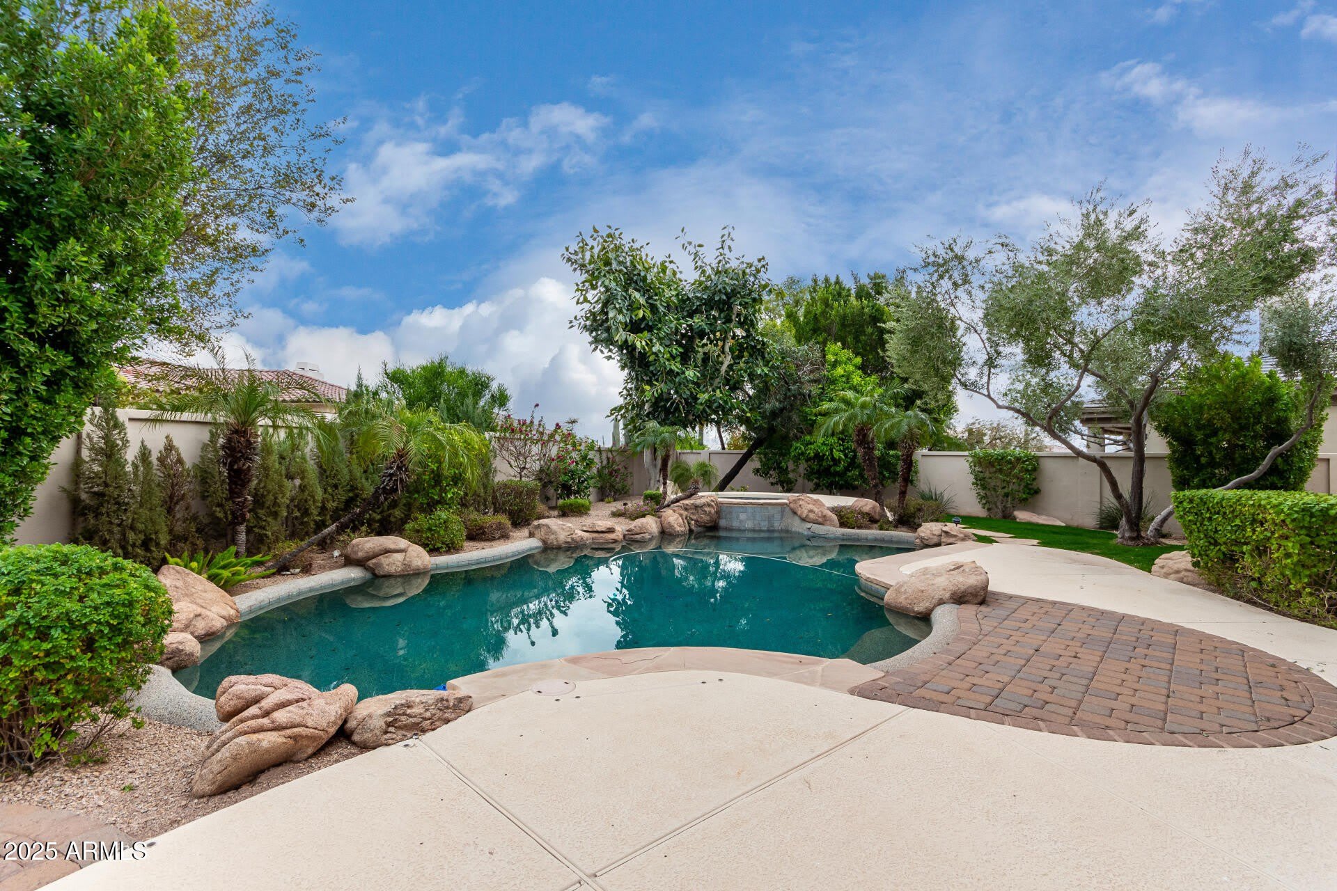 8317 E Feathersong Lane – photo 3
