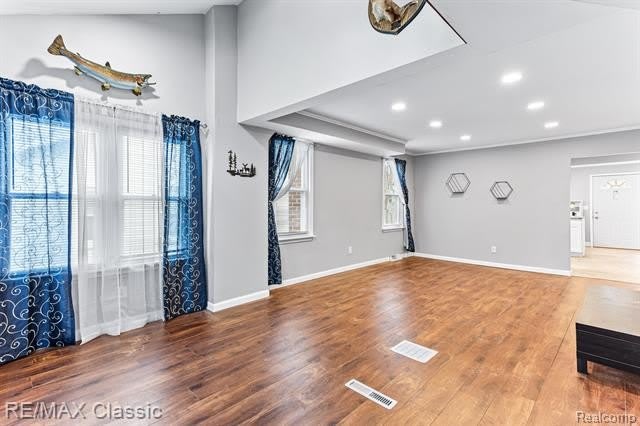 217 Endwell Street – photo 4