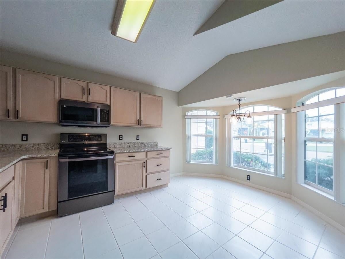 218 Langford Park Drive – photo 2