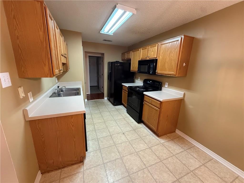 1363 Kilearn Drive – photo 5