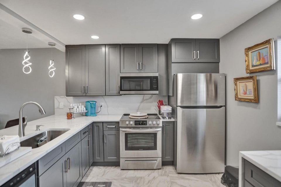 130 Northeast 26th Avenue – photo 3