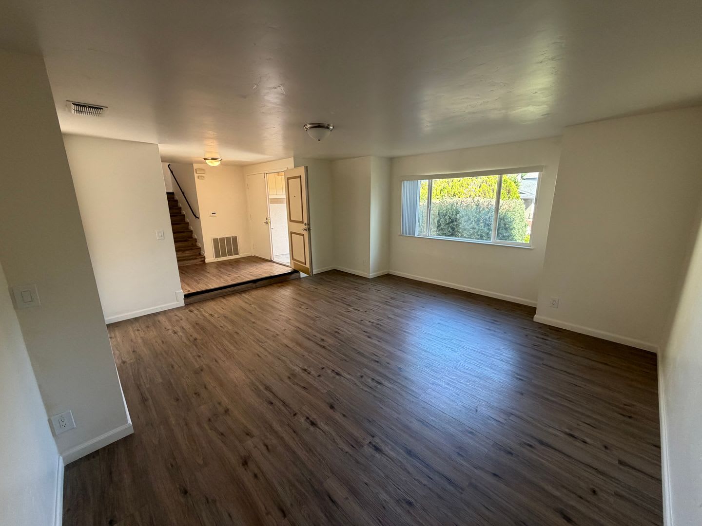 4 Bed / 2.5 Bath – photo 5