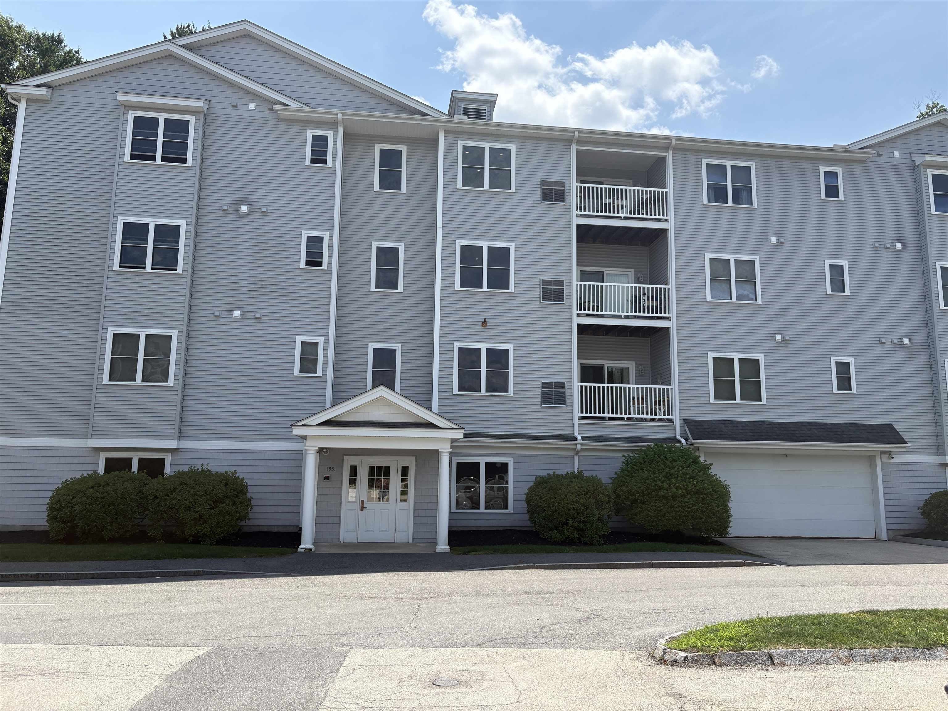 122 Coliseum Avenue – photo 1