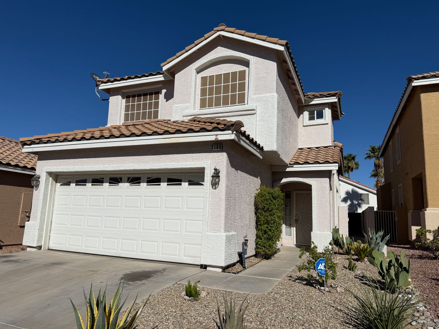 Stunning 3-Bedroom Rental in Gated Green Valley Community with Community Pool/Spa – photo 1