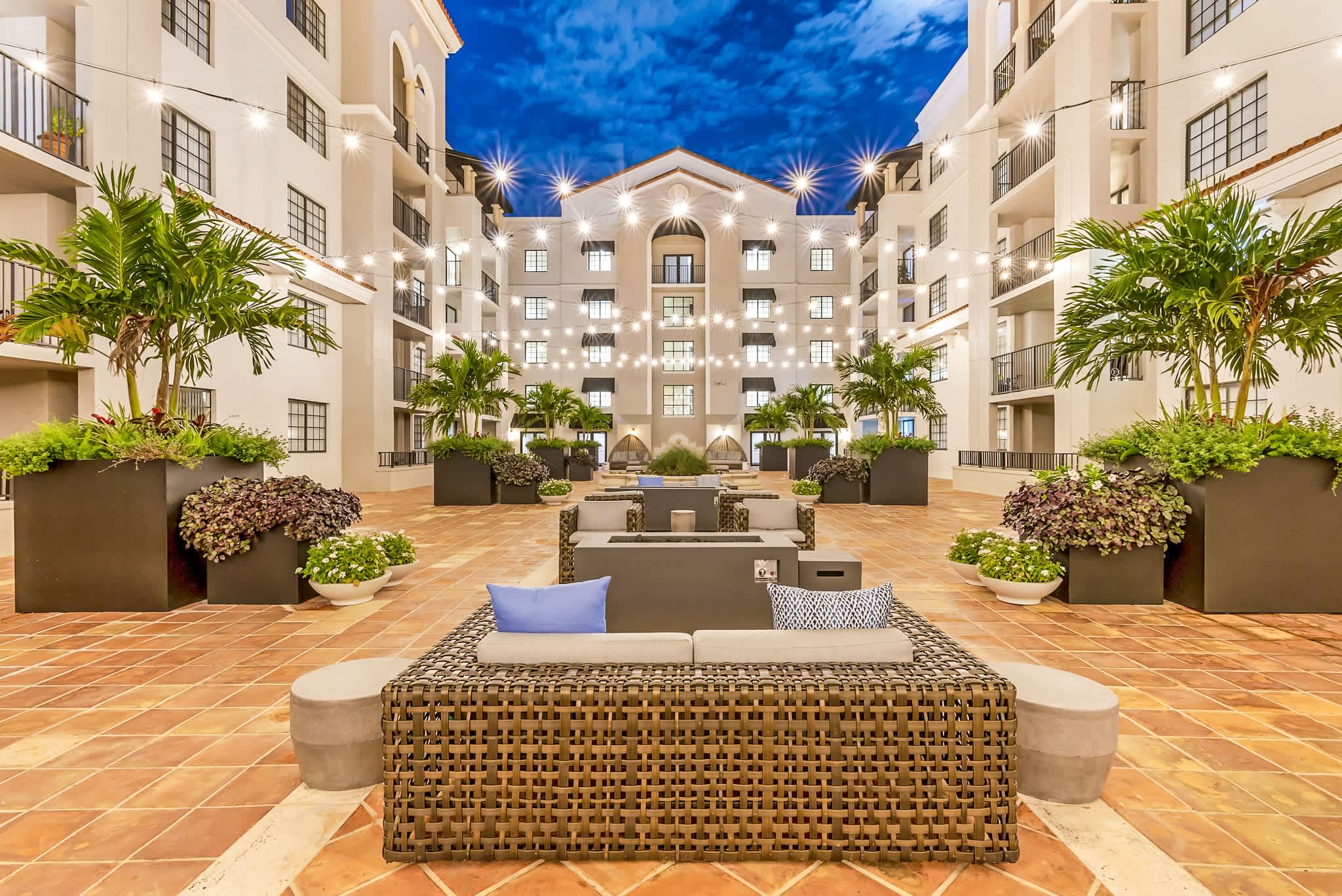 Gables Grand Plaza Apartments – photo 5