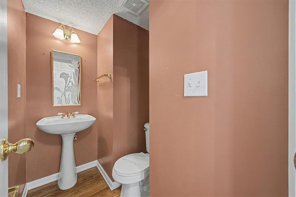 2025 Baramore Oaks Drive – photo 5