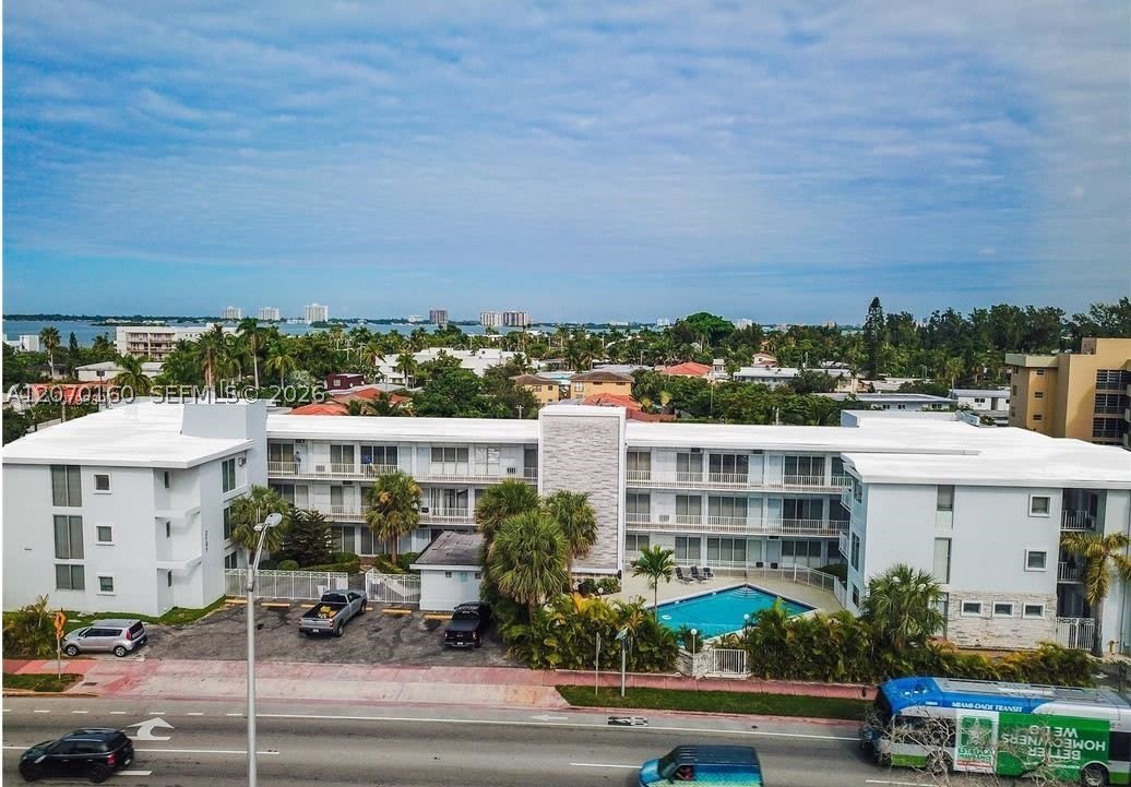 2101 Normandy Dr – photo 2