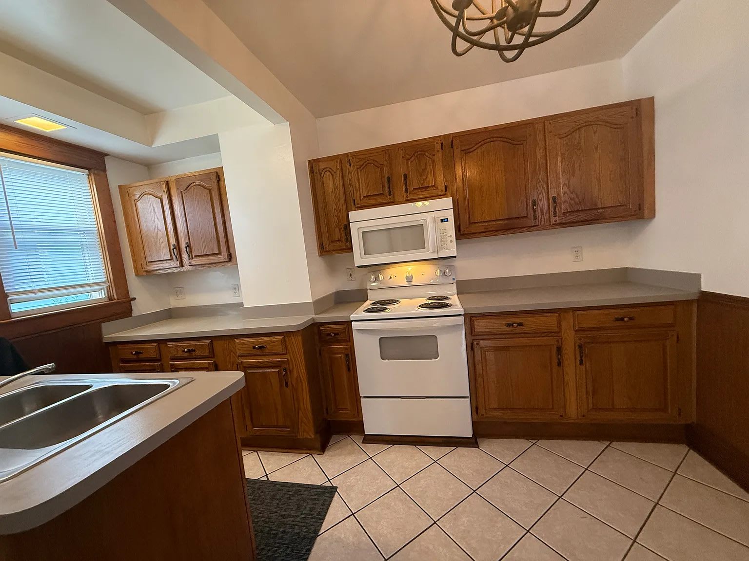 943 State St – photo 2