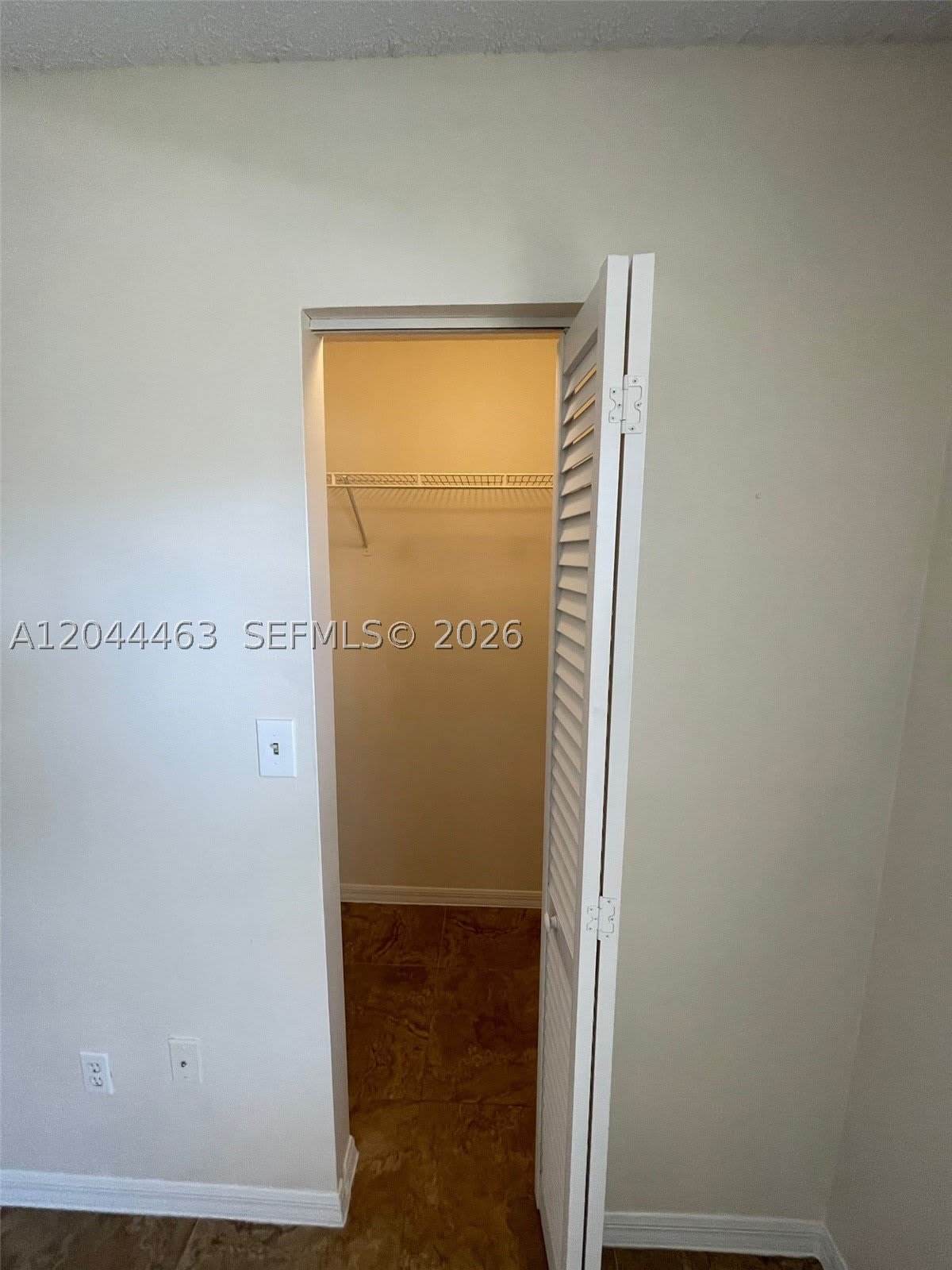 6031 SW 36th Ct – photo 5