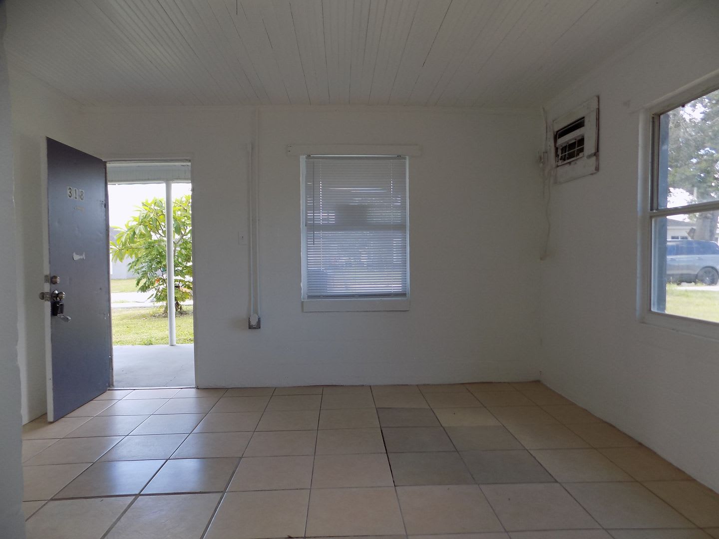 Studio For Rent at 318 Pearl St. Lake Wales, Fl. 33853 – photo 4