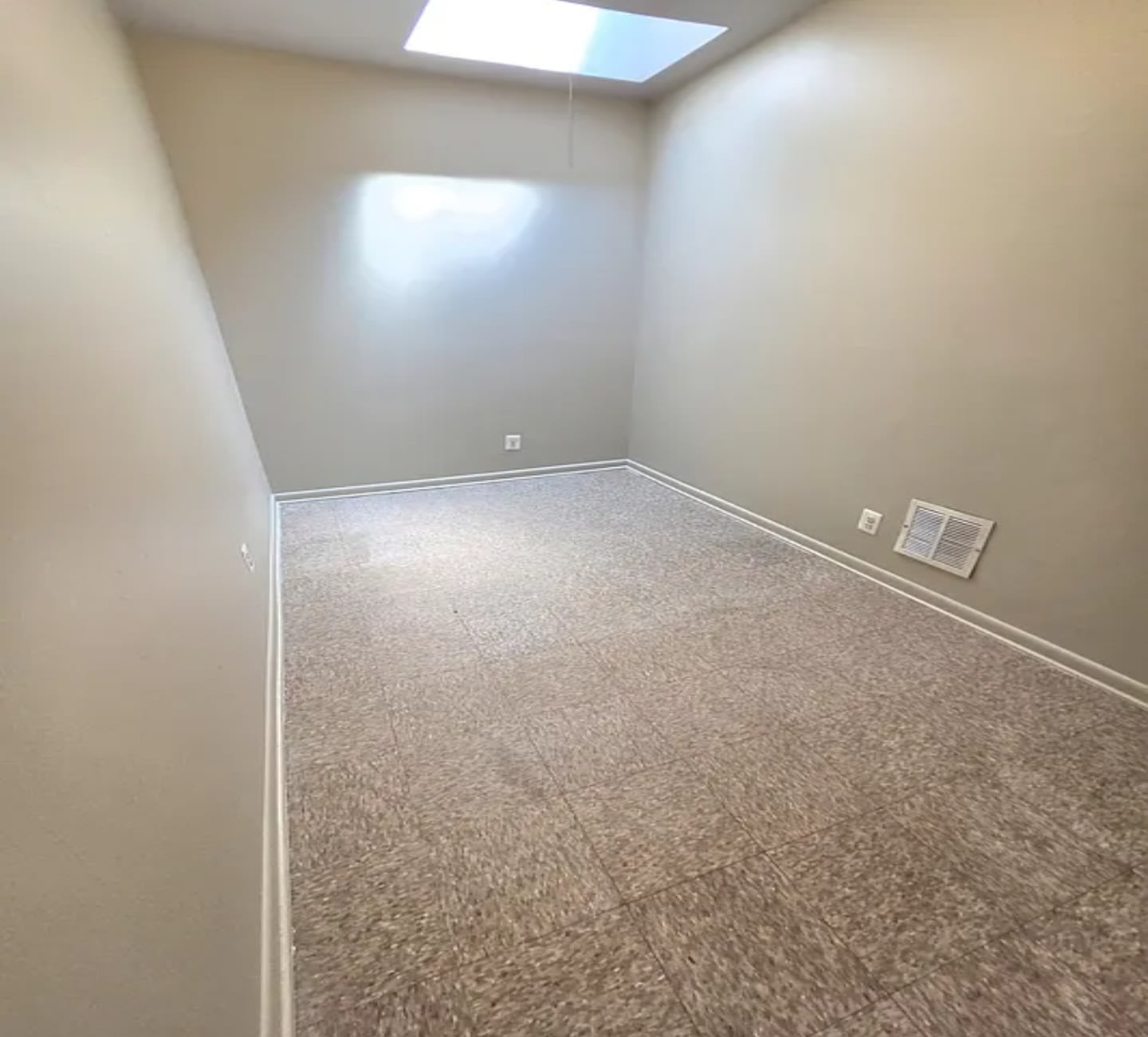 1310 North Montford Avenue – photo 5