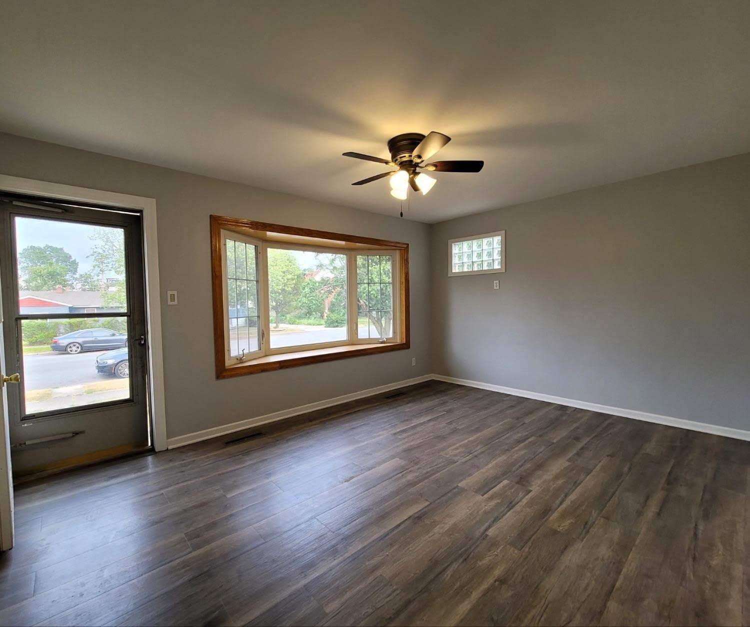 2716 White Oak Avenue – photo 4