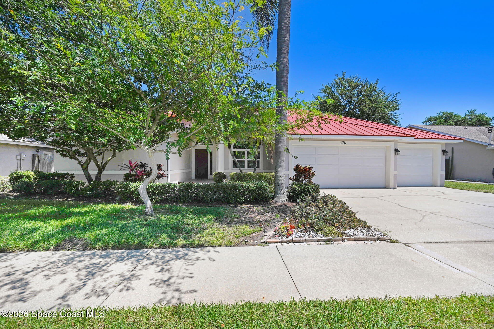 178 Cove Loop Drive – photo 1