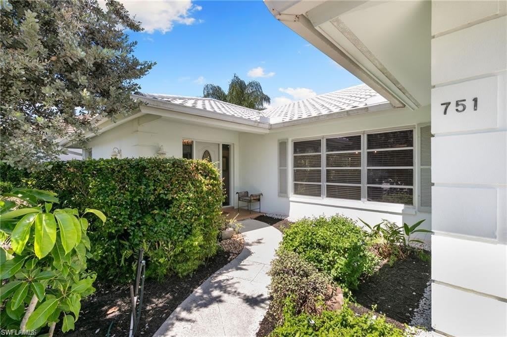751 Orchid Ct – photo 2
