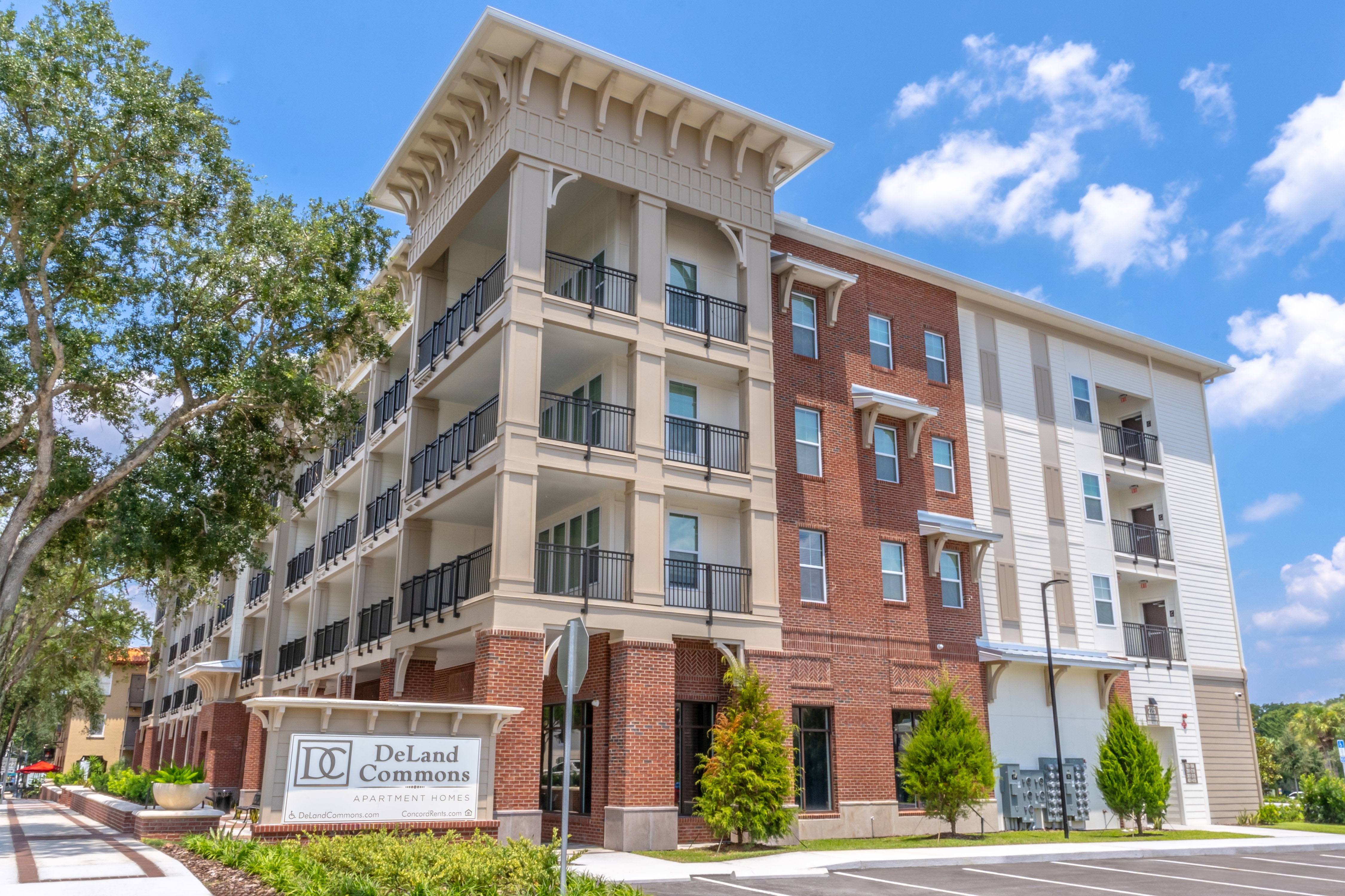 Deland Commons Apartment Homes – photo 2
