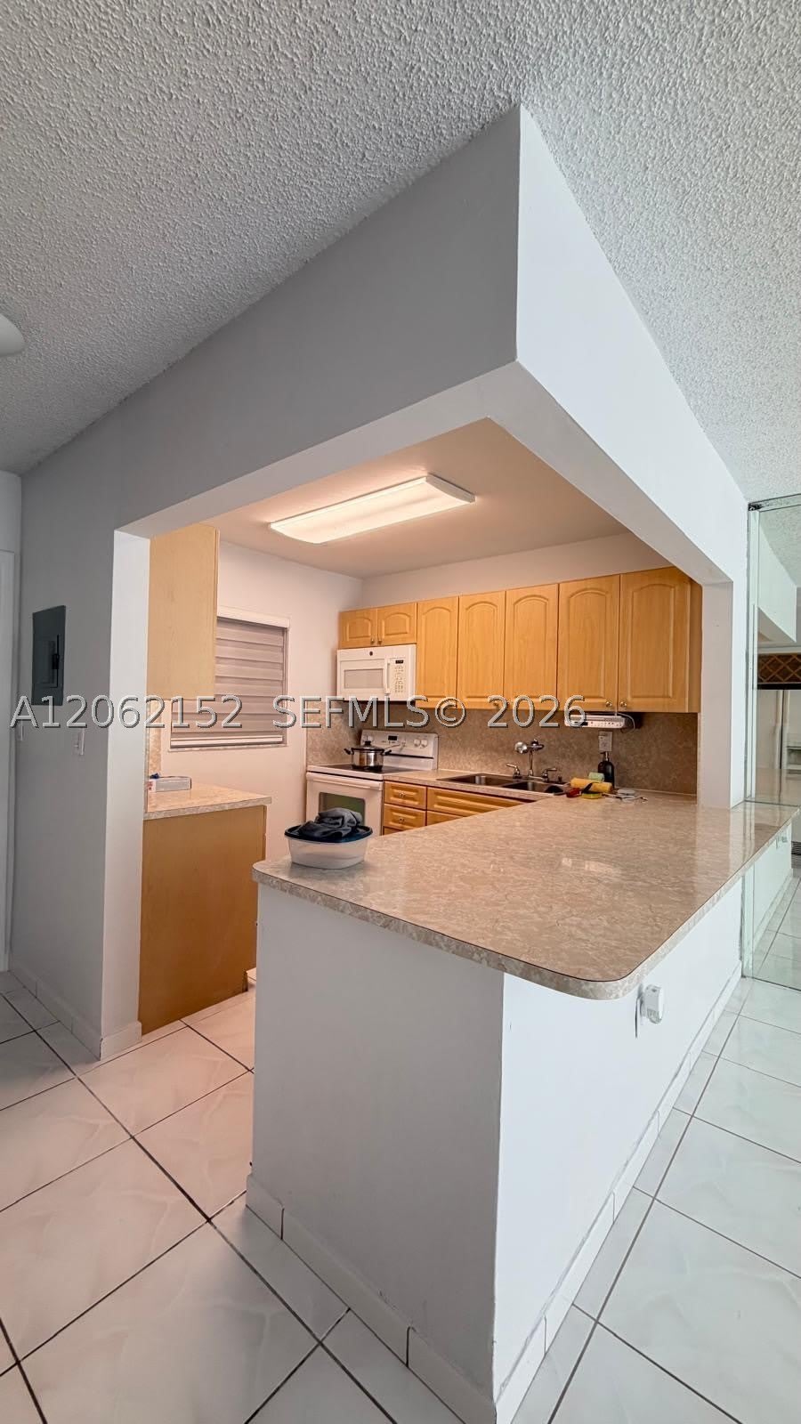 120 Royal Palm Rd – photo 3