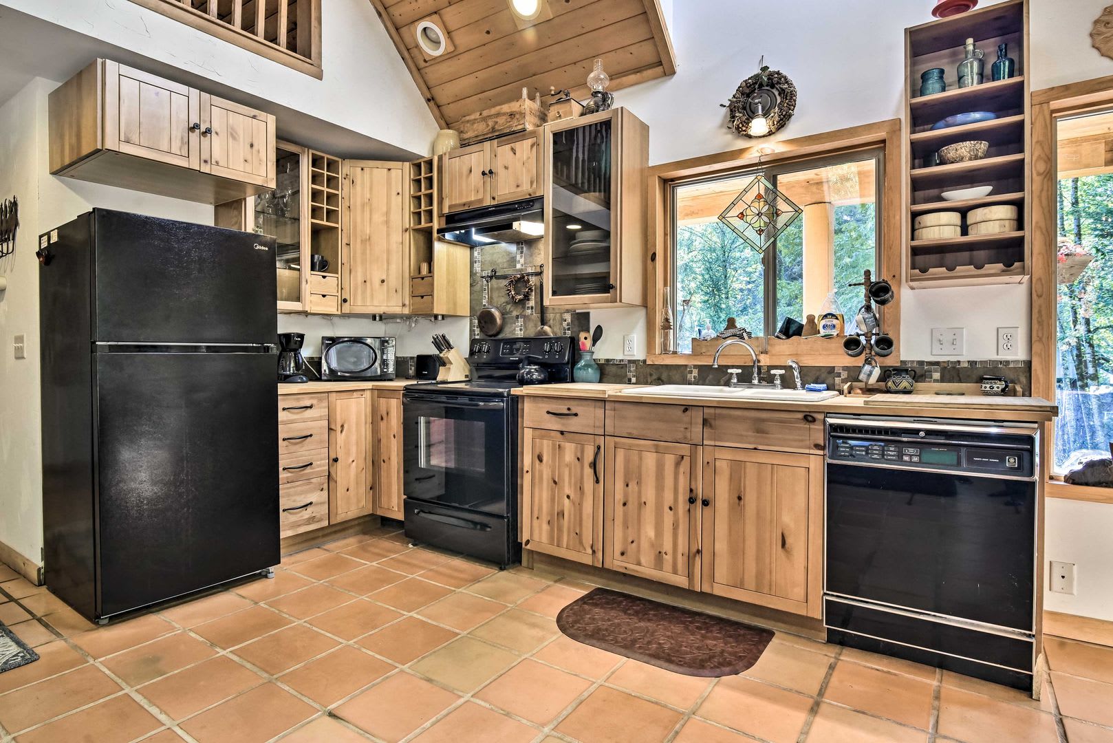 21561 E. Hideaway Ln. – photo 3