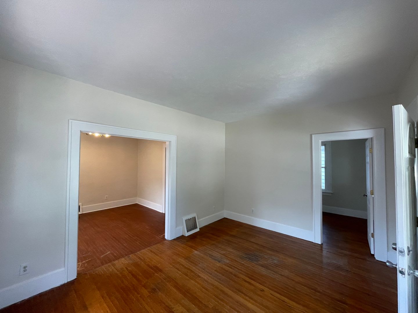 2 Bed 1 Bath House – photo 4