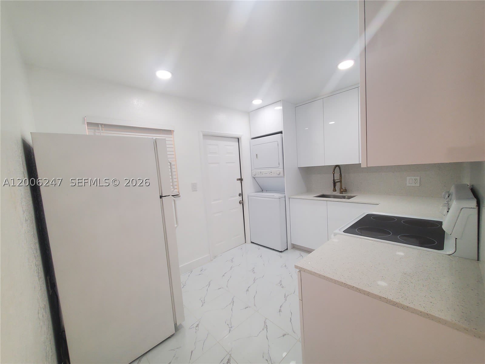 9203 NW 38th Dr – photo 5
