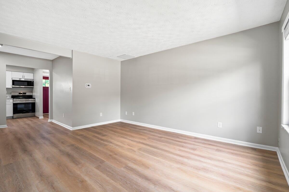 3500 Warwick Drive – photo 2