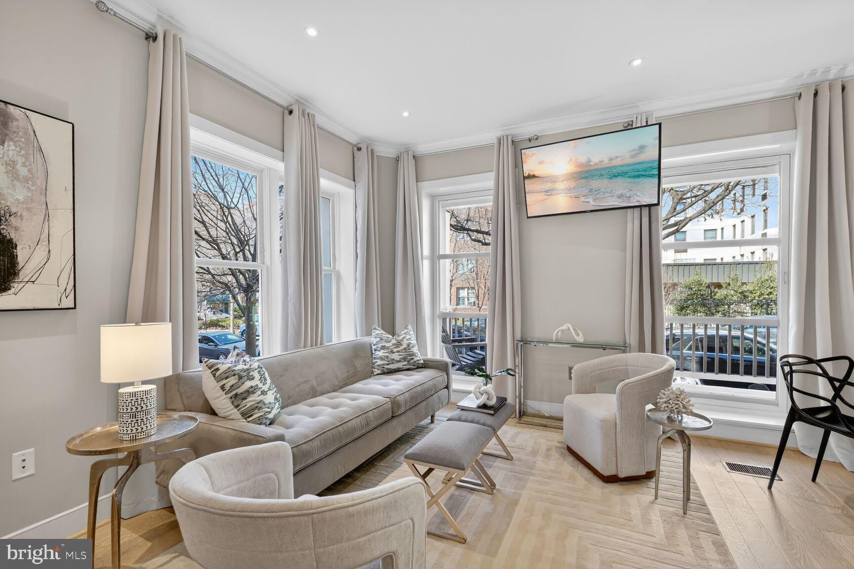 2142 O Street NW – photo 3