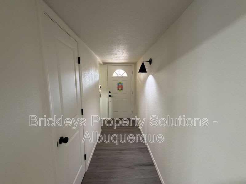 5608 Drake Ave NW – photo 5