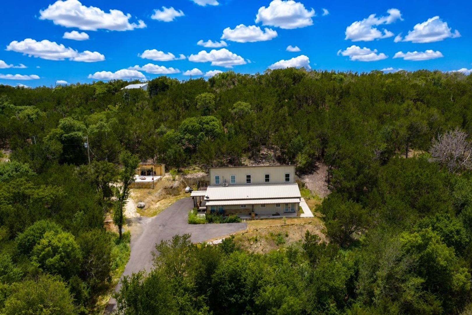 FOR LEASE!! AMAZING VIEWS – photo 2
