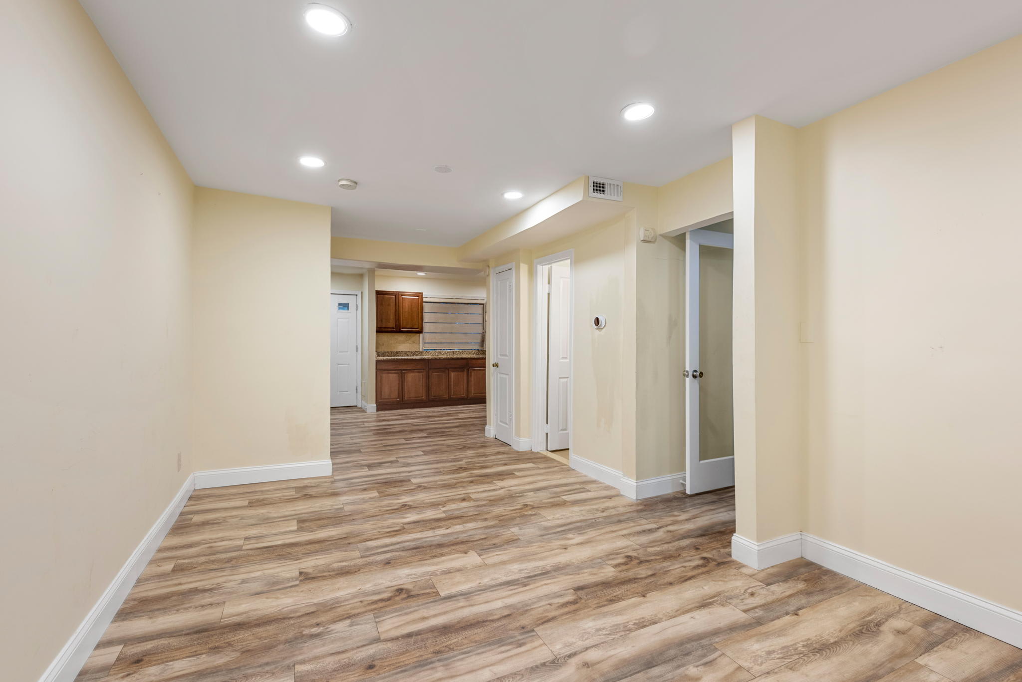1351 Morris Road Southeast – photo 4