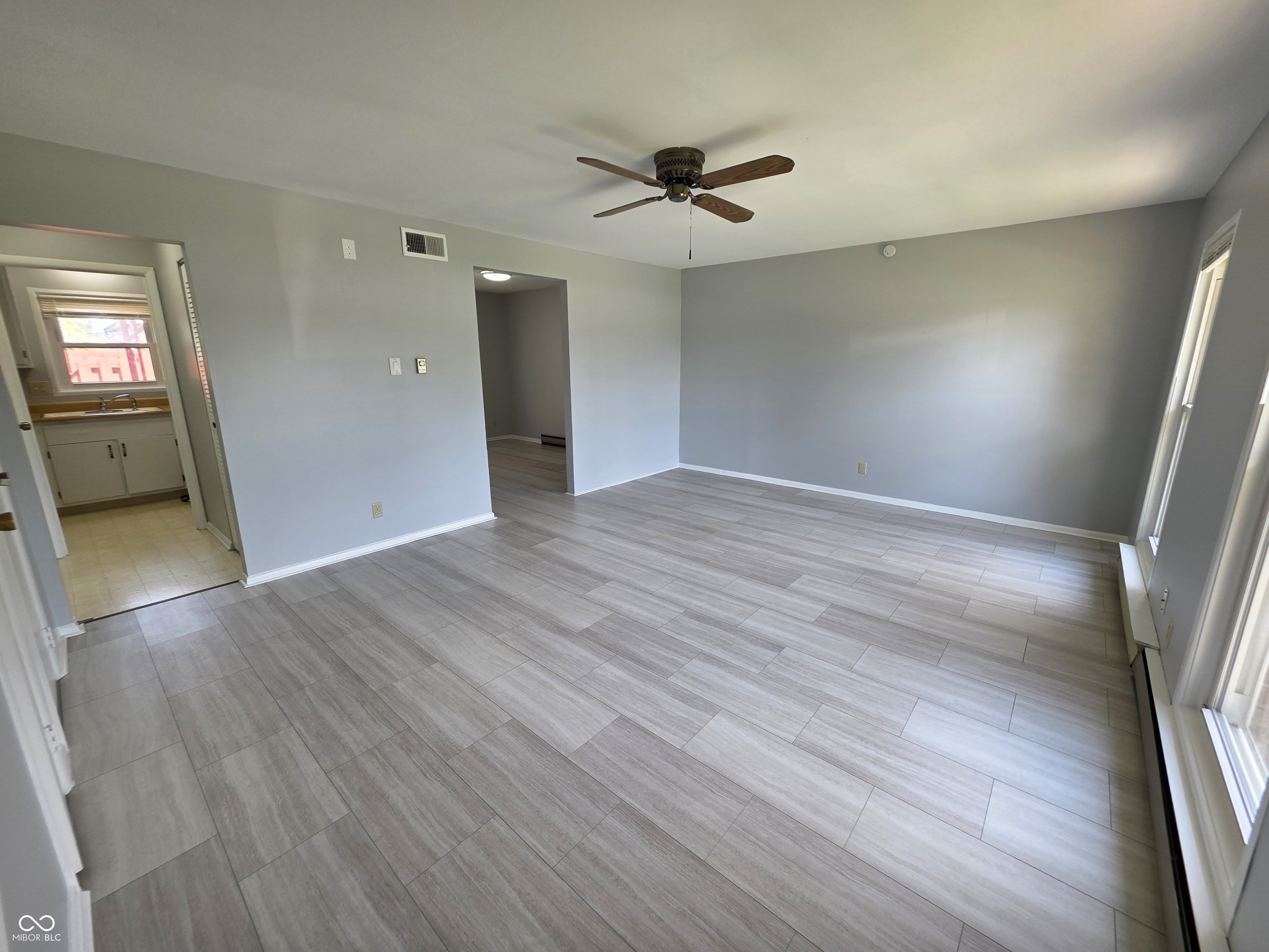 4929 Mount Vernon Drive – photo 2