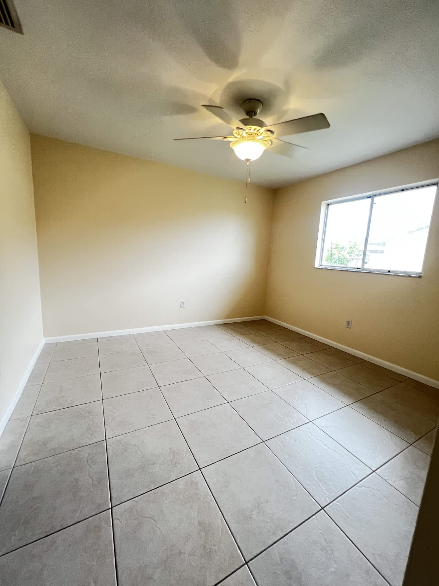 609 Southeast 23rd Place – photo 4