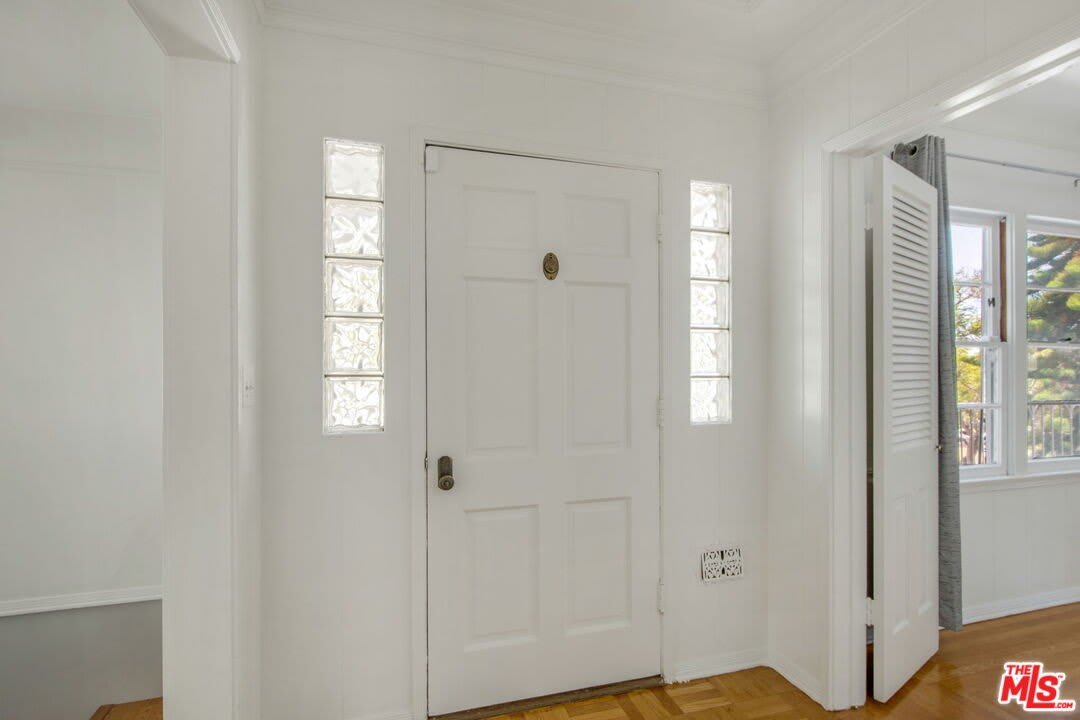 5039 Marburn Ave – photo 2