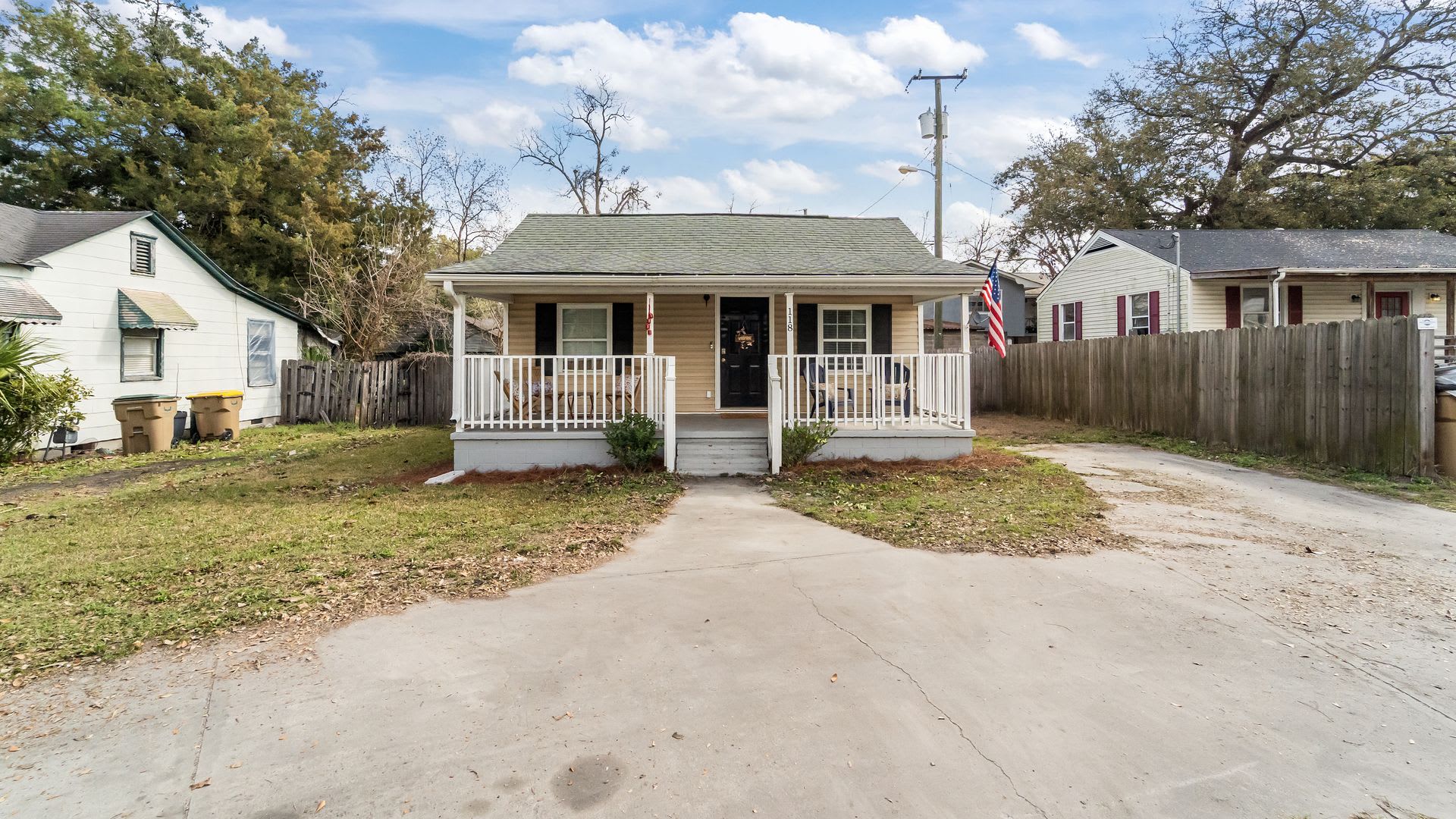 Timeless Charm Meets Modern Comfort 2Br Home In Port Wentworth – photo 2