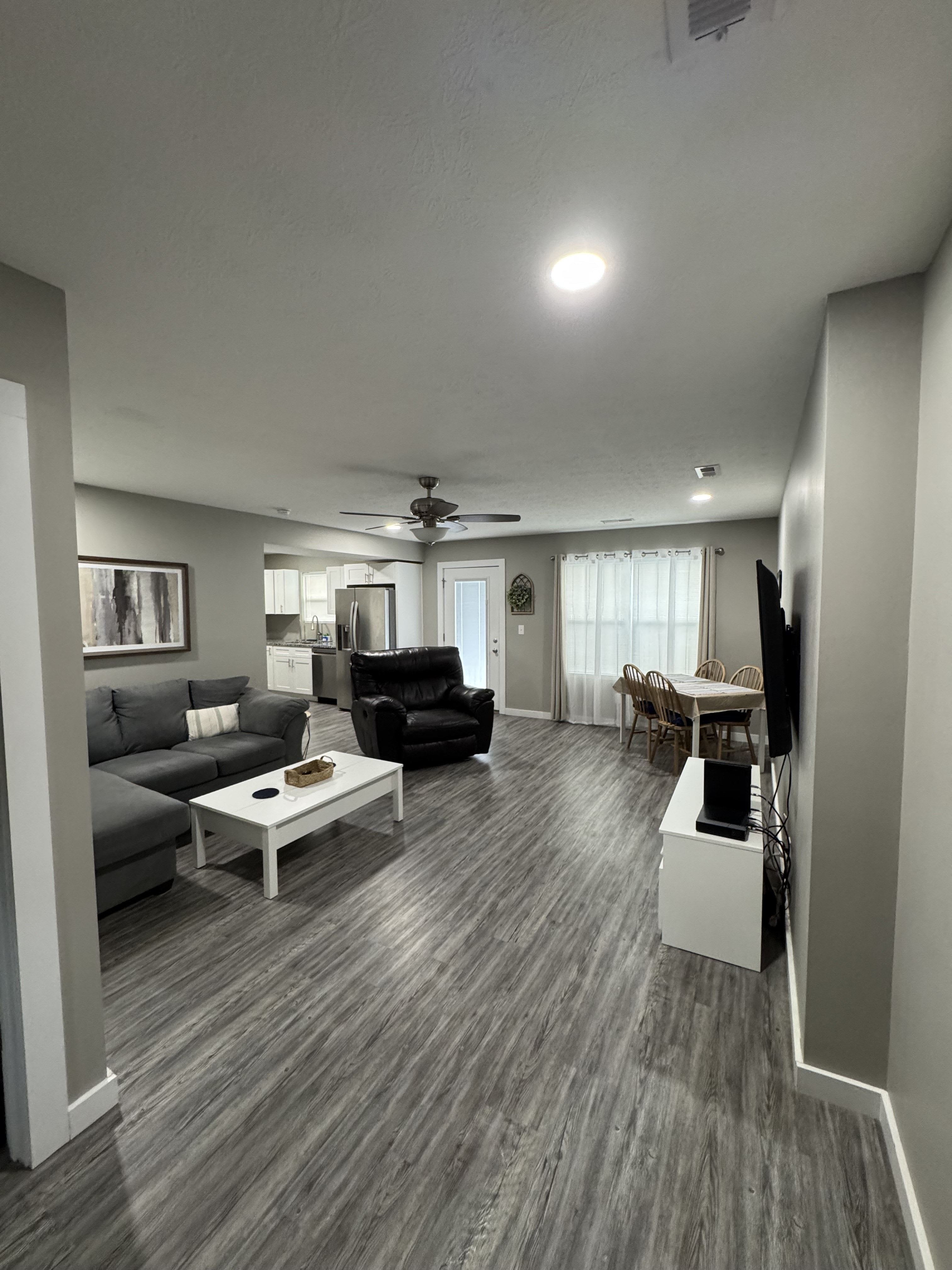 241 Berry Ln – photo 3