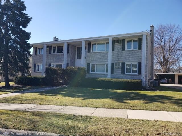 3105 Linwood Avenue – photo 1