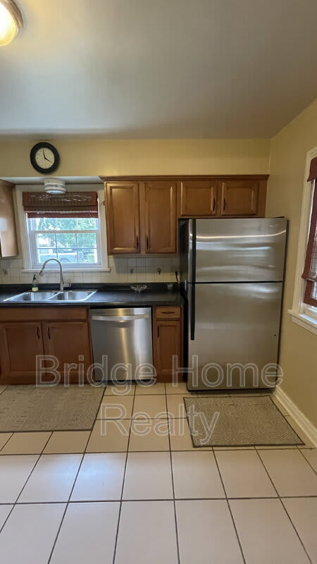 1101 South Main Street – photo 5